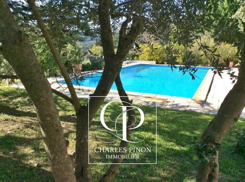 Villa in Rognes, Provence-Alpes-Côte d'Azur, France 1 - 16798455