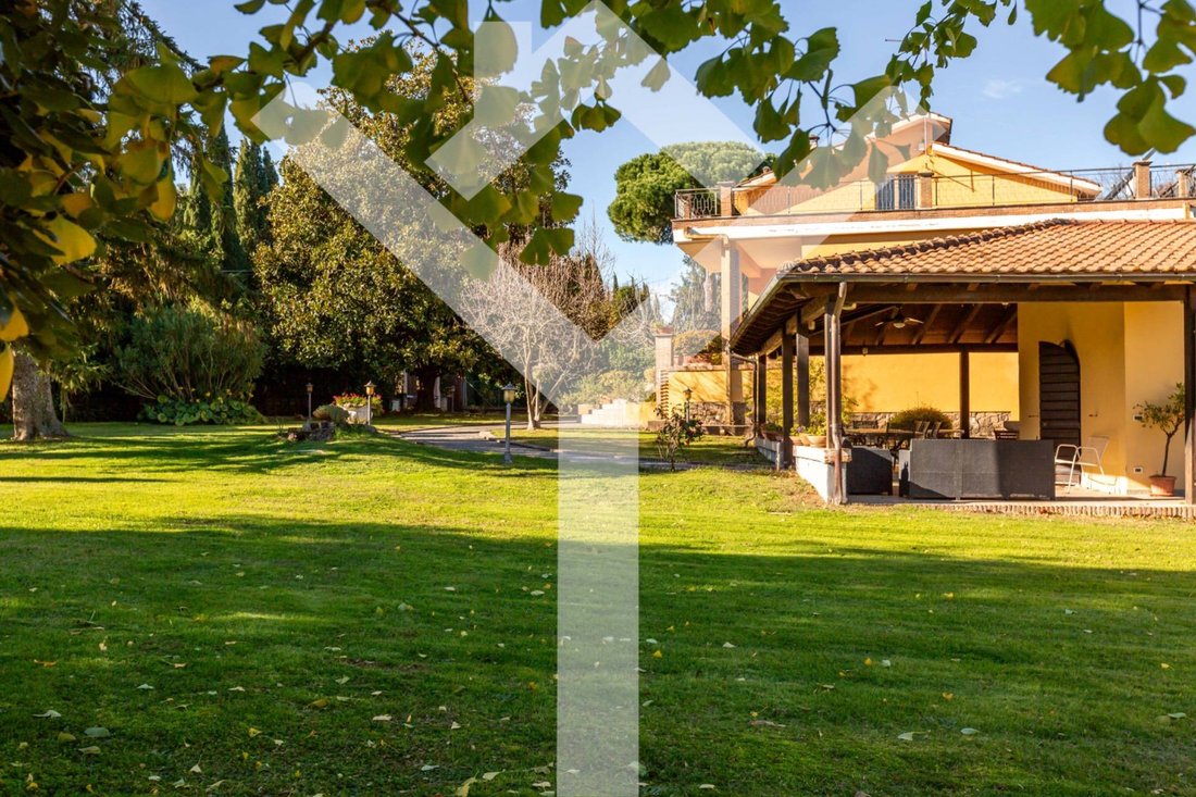 Villa in Ronciglione, Lazio, Italy 2 - 16802712