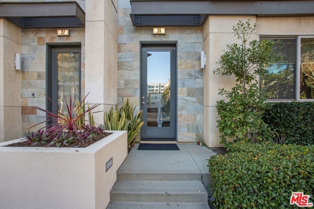 Townhouse in Irvine, California, United States 4 - 16807316