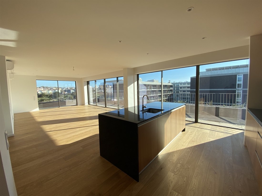 Apartment in Matosinhos e Leca da Palmeira, Porto District, Portugal 1 - 16768016