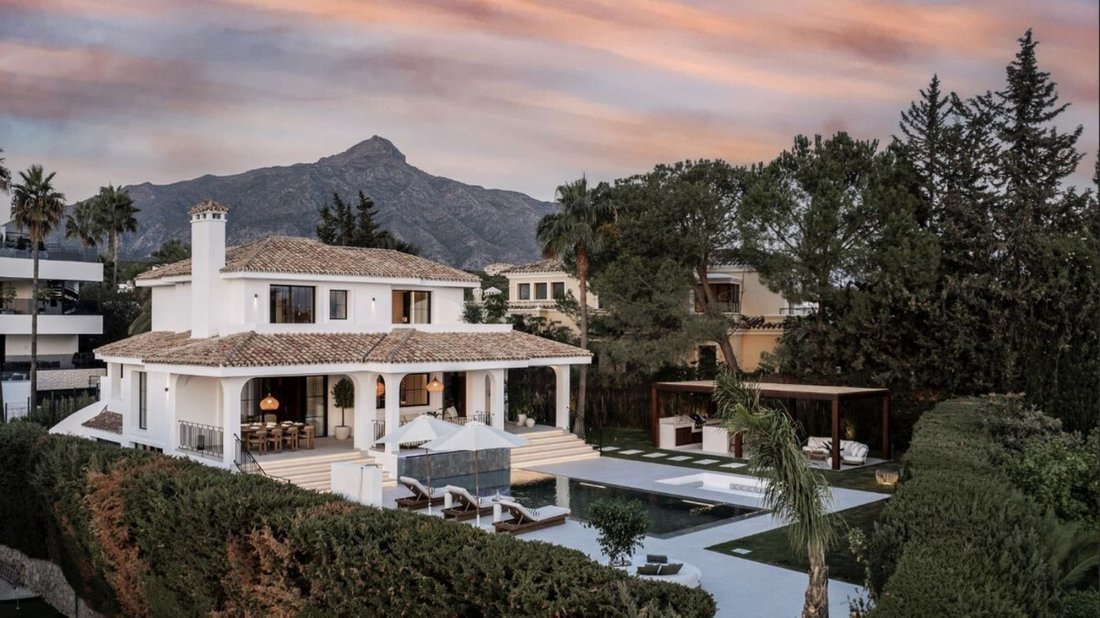Villa in Puerto Banus, Marbella, Spain 1 - 16798913