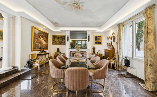 Castle Life At Your Fingertips - 3