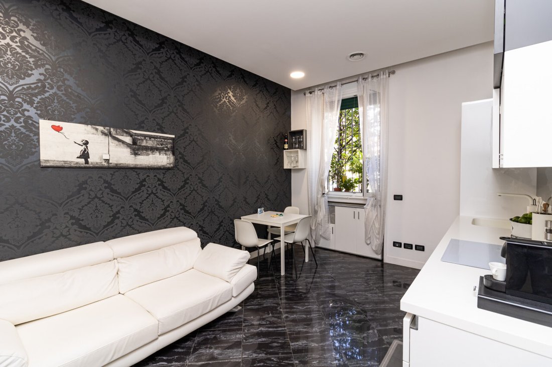 Apartment in Study City, Milan, Italy 3 - 16802342