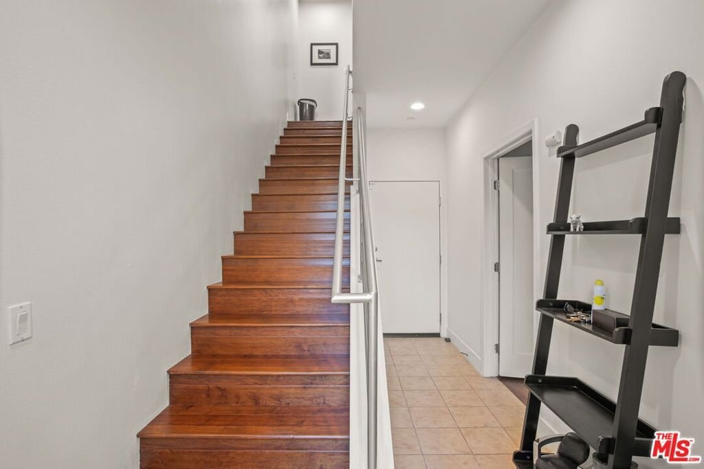 Townhouse in Irvine, California, United States 5 - 16807316