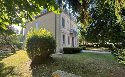 For Sale Near Marciac (32) 32 Room Castle 1540 M2 Of Living Space 5.8 Hectare Estate