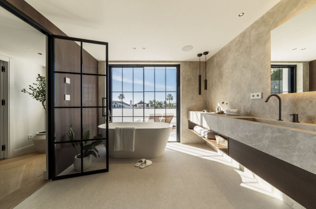 Villa in Puerto Banus, Marbella, Spain 5 - 16798913
