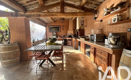 Chateau In Provence With Guest House And 13 Ha Land