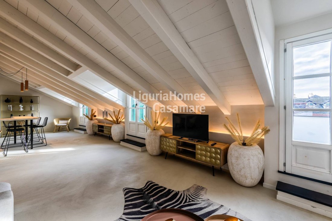 Apartment in Historic Center, Albenga, Liguria 5 - 16720997