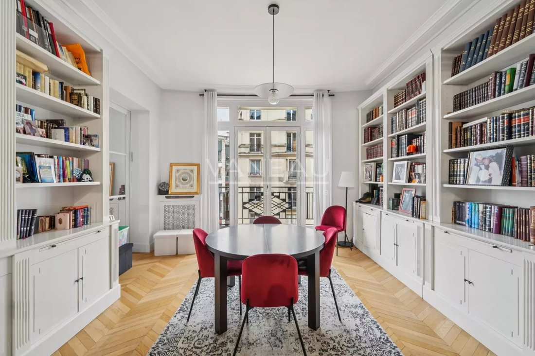 Apartment in Muette Nord, Paris 16e Arrondissement, Paris 5 - 16805378