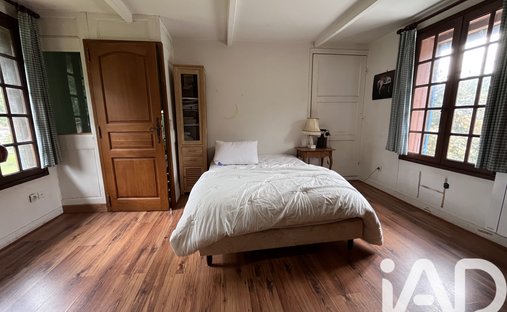 Castle for Sale in Pont-l'Évêque, Normandy, France