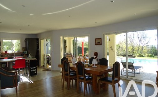 Castle for Sale in Marmande, Nouvelle-Aquitaine, France