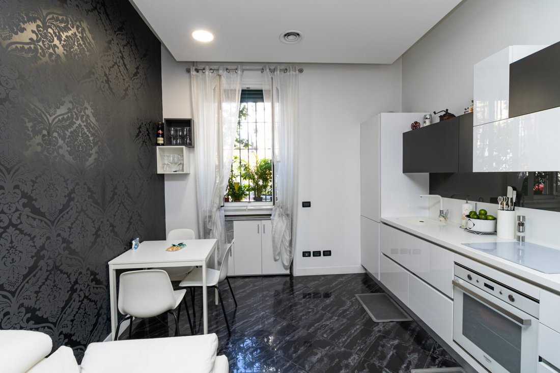 Apartment in Study City, Milan, Italy 4 - 16802342