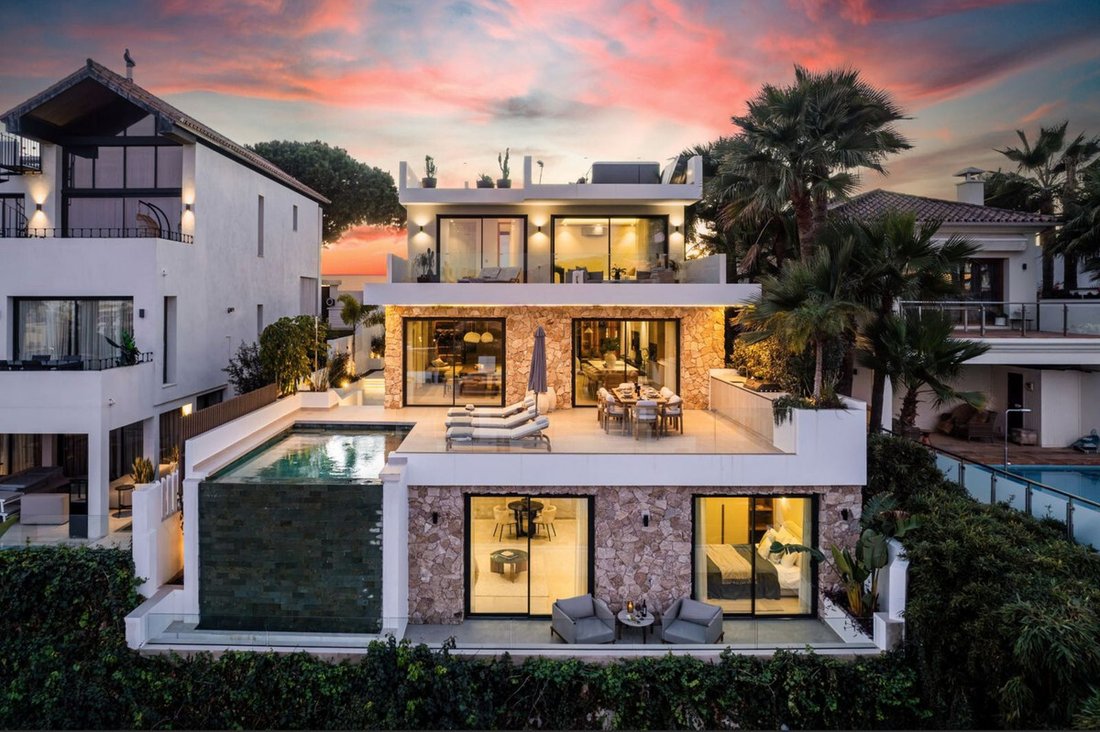 Villa in Elviria-Cabopino, Marbella, Spain 1 - 16798821