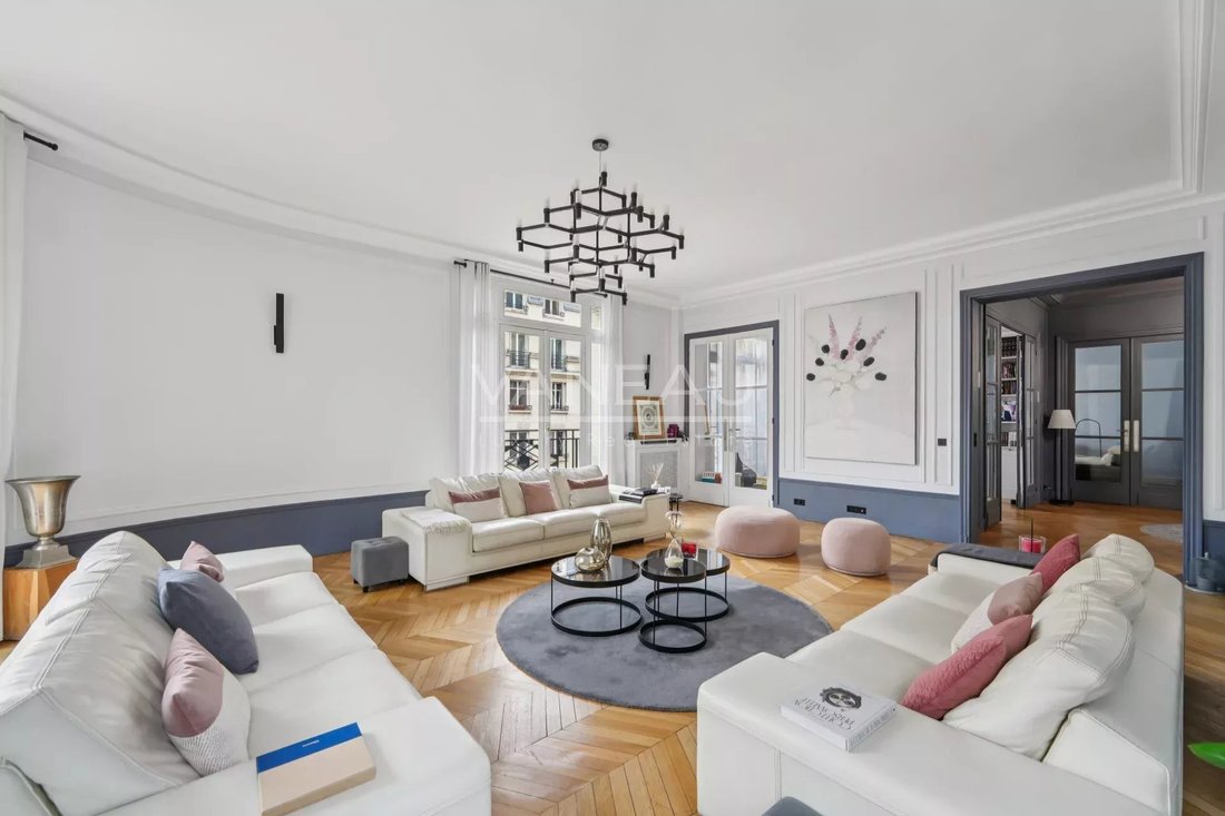 Apartment in Muette Nord, Paris 16e Arrondissement, Paris 1 - 16805378