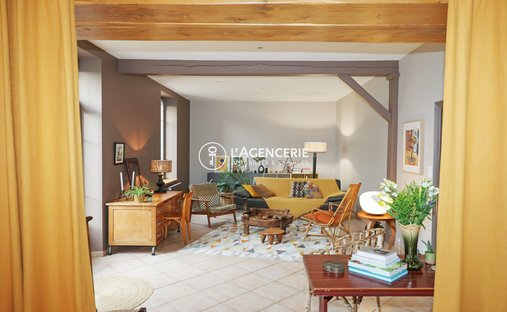 Elegant XI Xth Century Castle Beautiful Park Pool