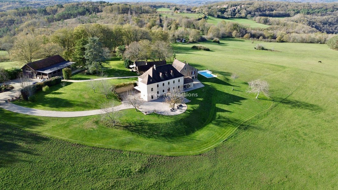 House in Arrondissement of Sarlat-la-Canéda, Nouvelle-Aquitaine, France 1 - 16798493