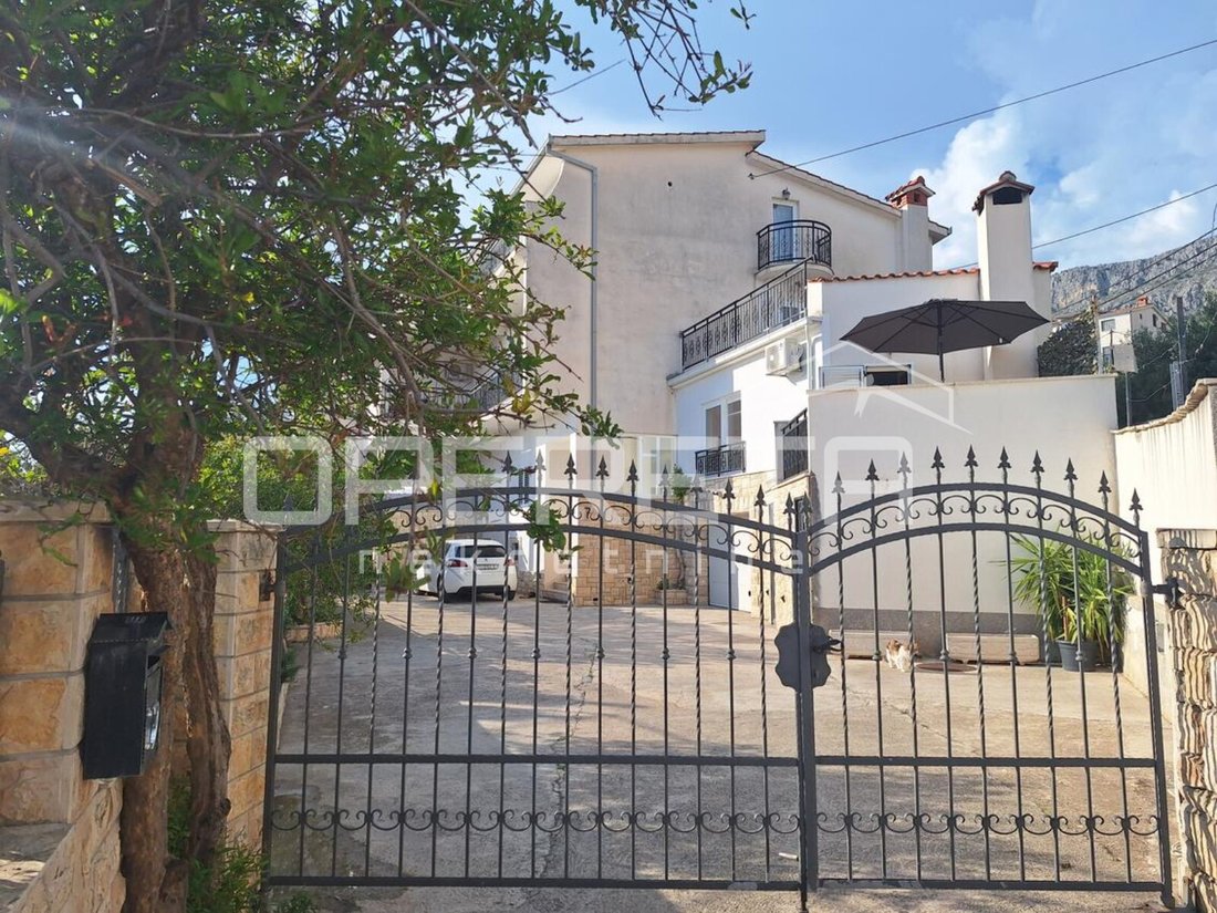 House in Dugi Rat, Split-Dalmatia County, Croatia 2 - 16801093
