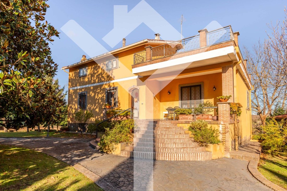 Villa in Ronciglione, Lazio, Italy 1 - 16802712