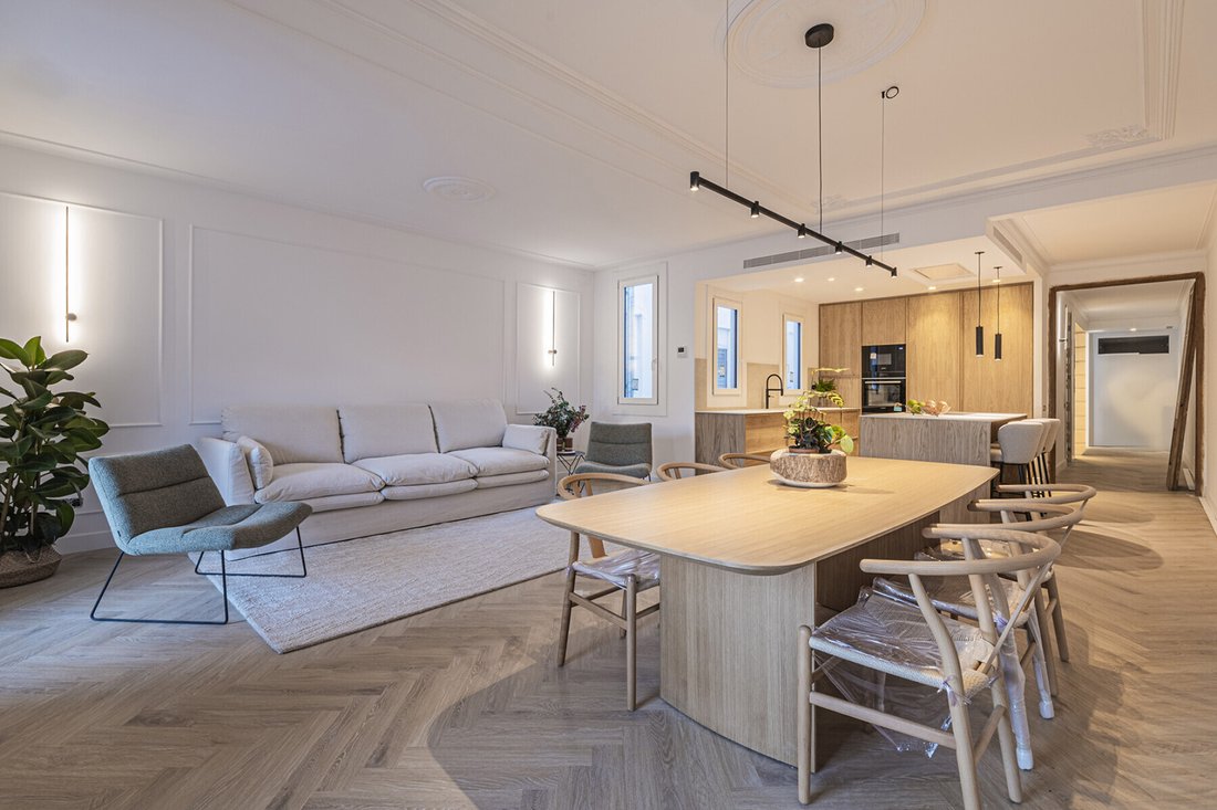 Apartment in Eixample, Barcelona, Spain 2 - 16804348