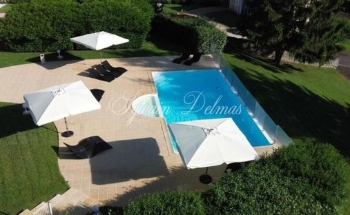 Castle for Sale in Amboise, Centre-Val de Loire, France