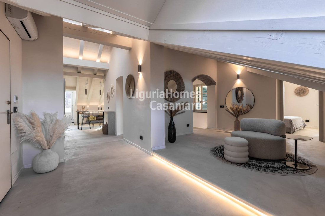 Apartment in Historic Center, Albenga, Liguria 3 - 16720997