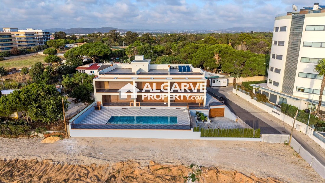 Wohnung in Quarteira, Algarve, Portugal 1 - 16807925