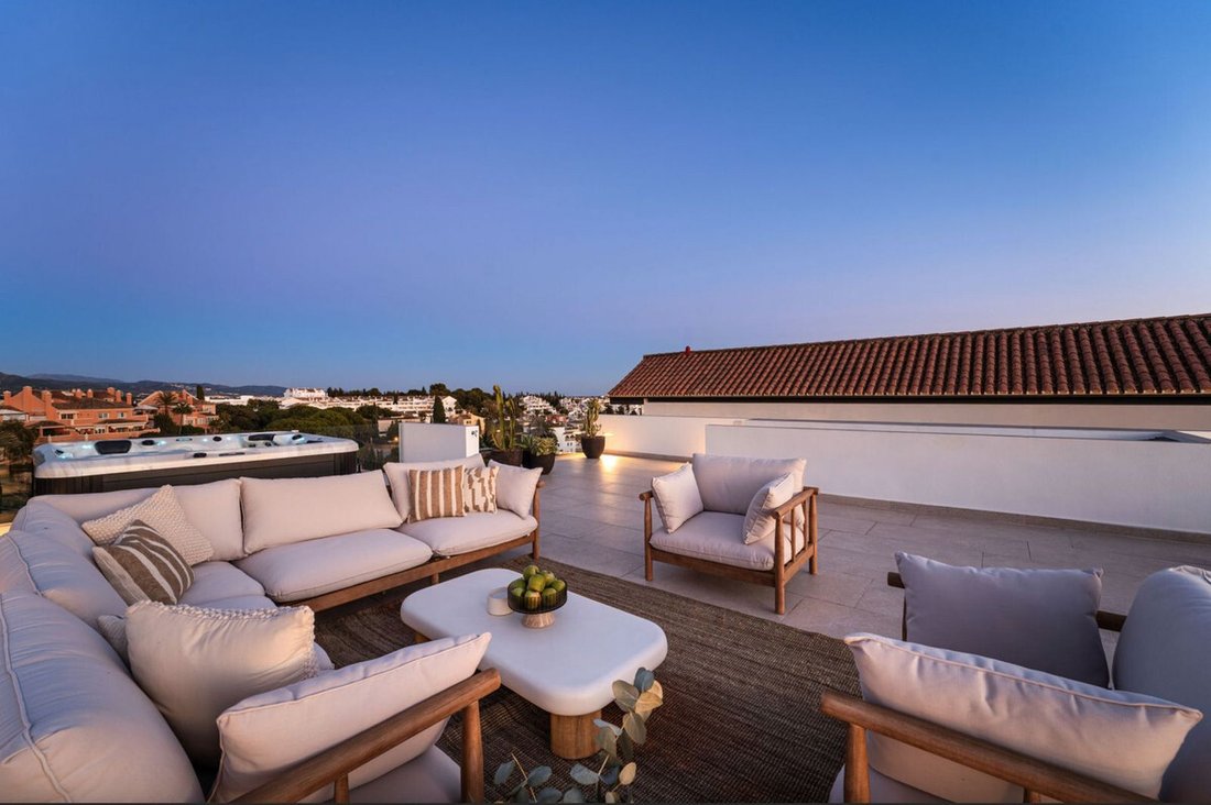 Villa in Elviria-Cabopino, Marbella, Spain 5 - 16798821