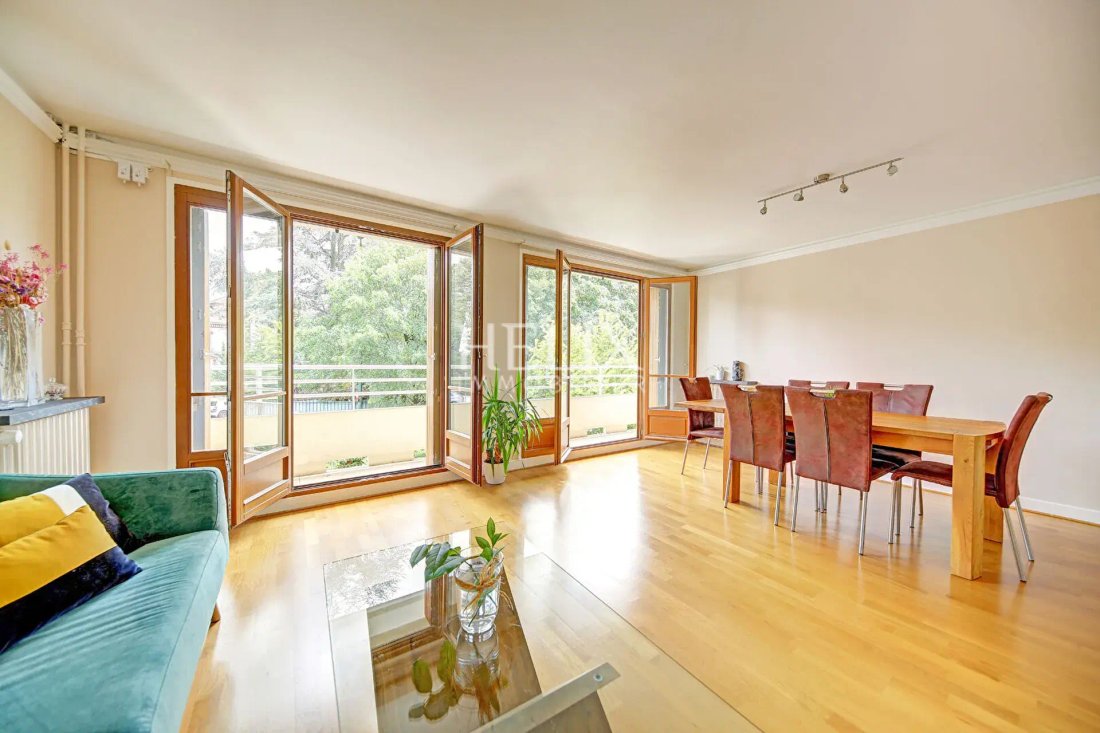 Apartment in Le Vésinet, Ile-de-France, France 1 - 16766681