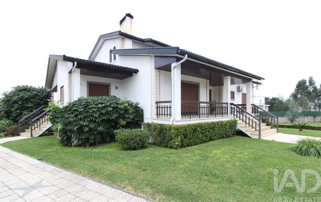 Townhouse in Aguada de Cima, Aveiro District, Portugal 3 - 16804332