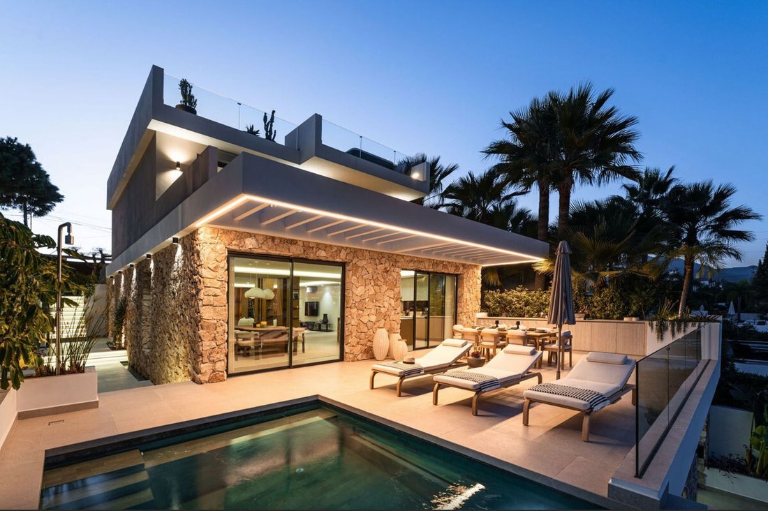 Villa in Elviria-Cabopino, Marbella, Spain 2 - 16798821