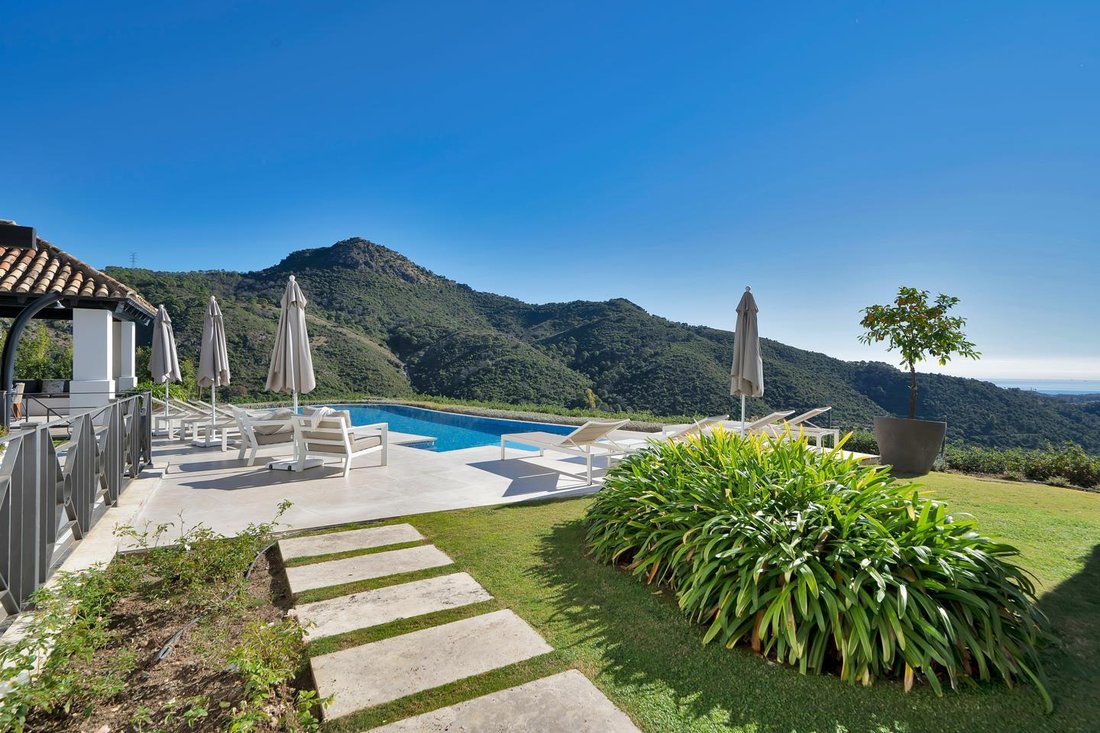 Villa a Benahavís, Andalusia, Spagna 1 - 16803434