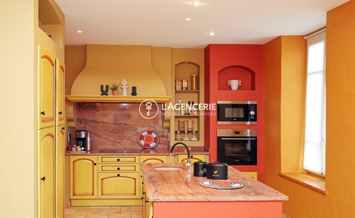 Elegant XI Xth Century Castle Beautiful Park Pool