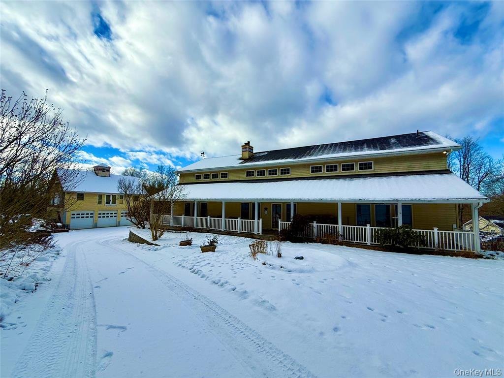 House in Pleasant Valley, New York, United States 1 - 16798304