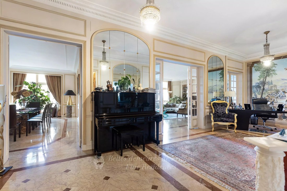 Apartment in Muette Sud, Paris 16e Arrondissement, Paris 5 - 16800894