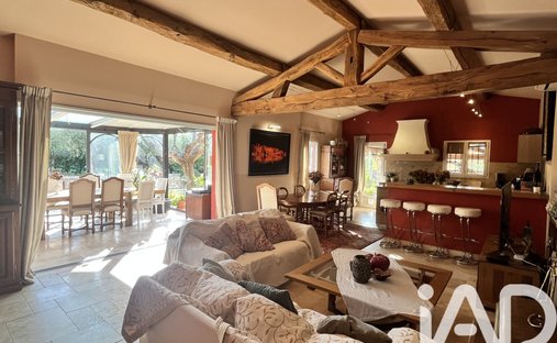 Chateau In Provence With Guest House And 13 Ha Land