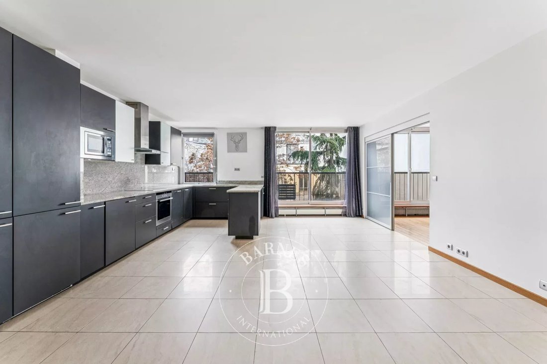 Apartment in Porte Dauphine, Paris 16e Arrondissement, Paris 5 - 16800484