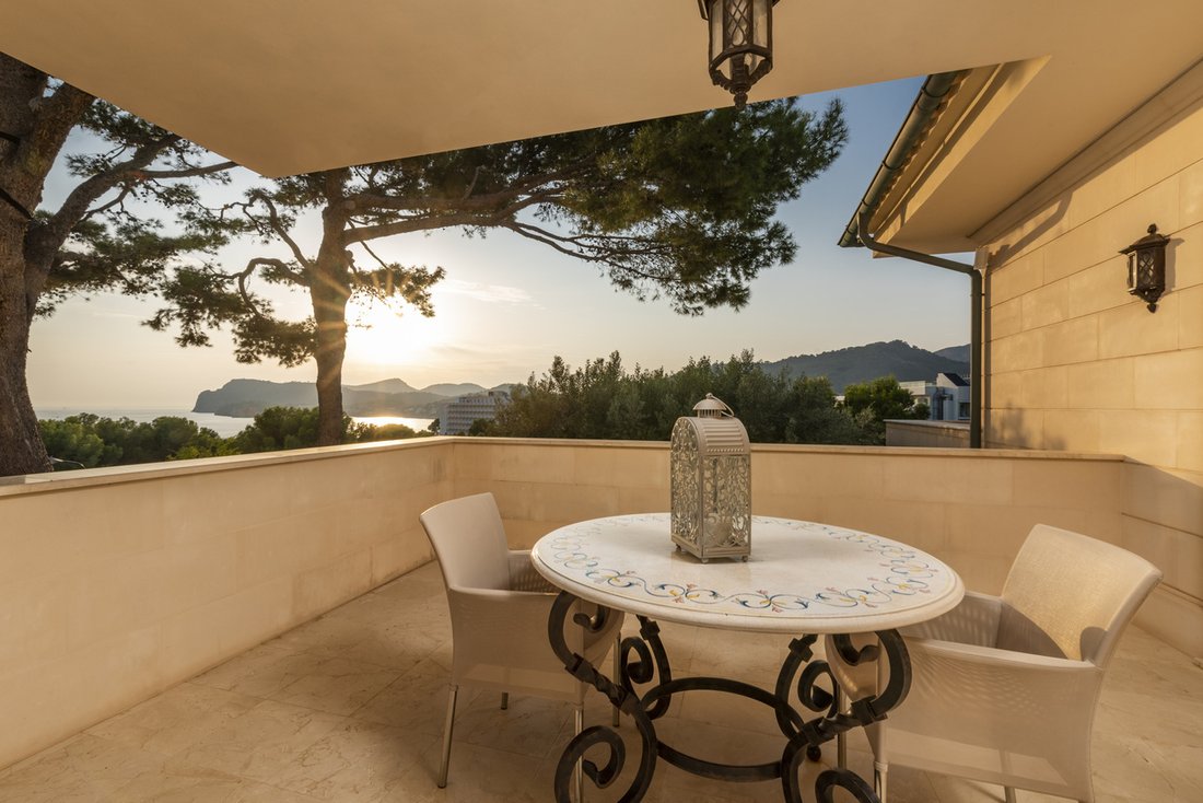 Villa in Costa de la Calma, Calvia, Balearic Islands 2 - 16799010