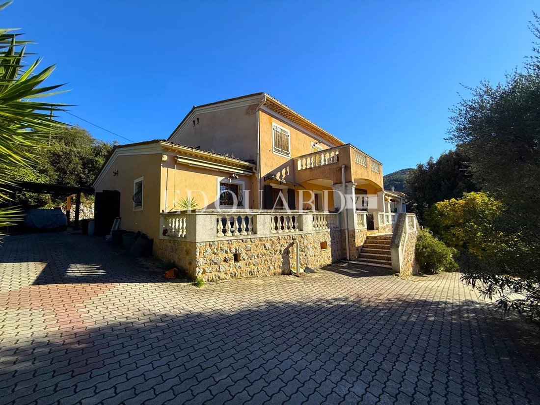 Villa in La Turbie, Provence-Alpes-Côte d'Azur, France 1 - 16800968
