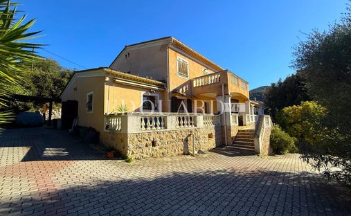 Villa à La Turbie, Provence-Alpes-Côte d'Azur, France 1