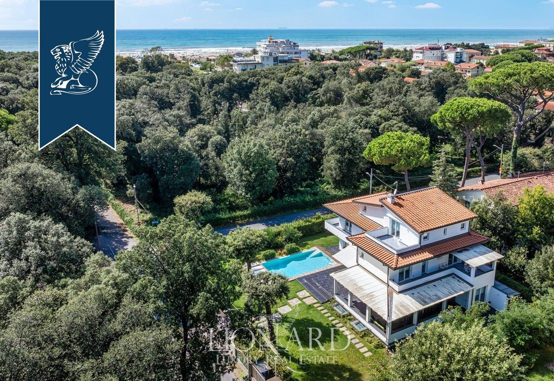 Villa in Motrone, Pietrasanta, Italy 2 - 16801438