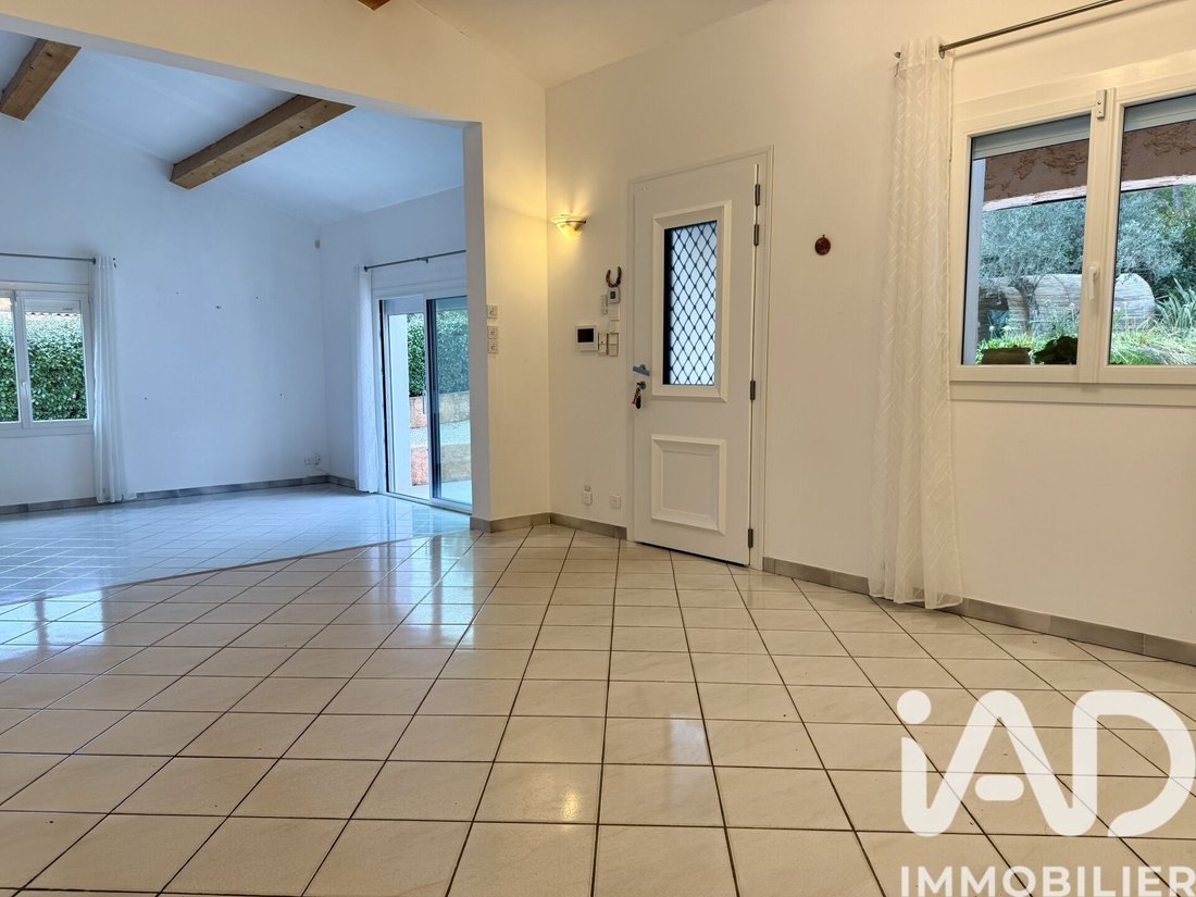 Casa en Pierrefeu-du-Var, Provenza-Alpes-Costa Azul, Francia 3 - 16800426