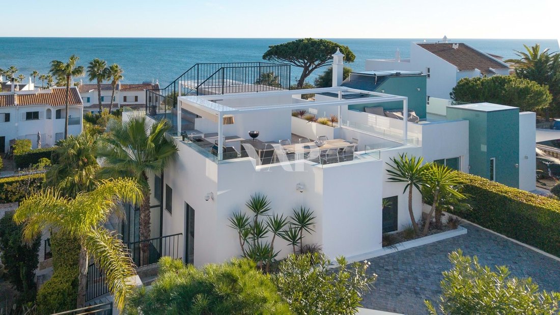 Villa in Vale do Lobo, Almancil, Portugal 1 - 16805062