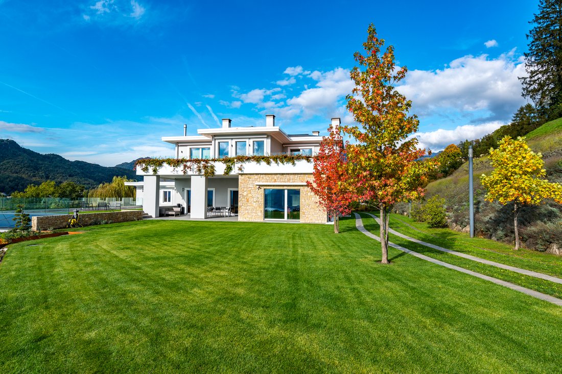 House in Lugano, Ticino, Switzerland 2 - 10725816
