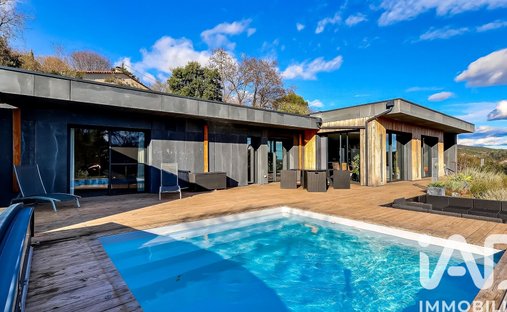 Castle for Sale in Anduze, Occitanie, France