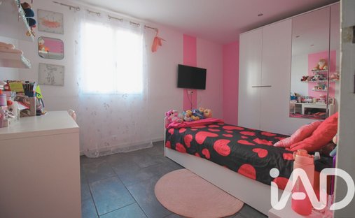 Castle for Sale in Aubagne, Provence-Alpes-Côte d'Azur, France