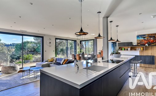 Castle for Sale in Anduze, Occitanie, France