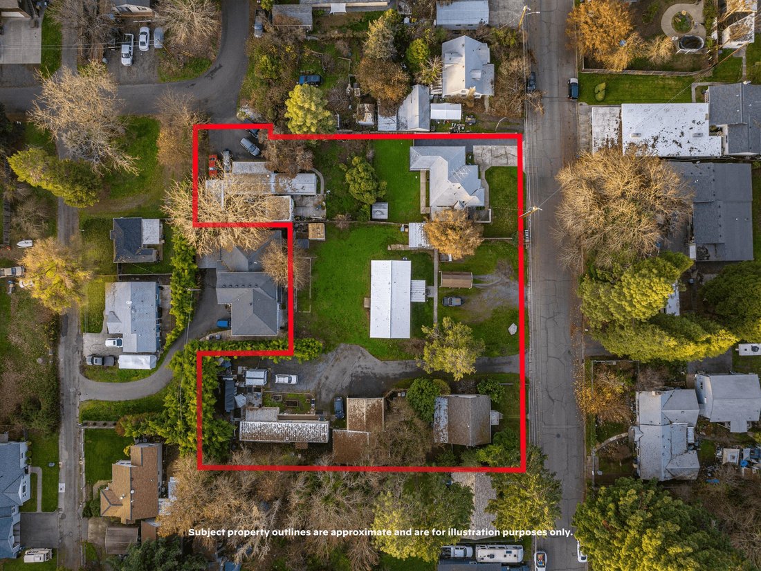 Grants Pass, Oregon, United States 4 - 16806382