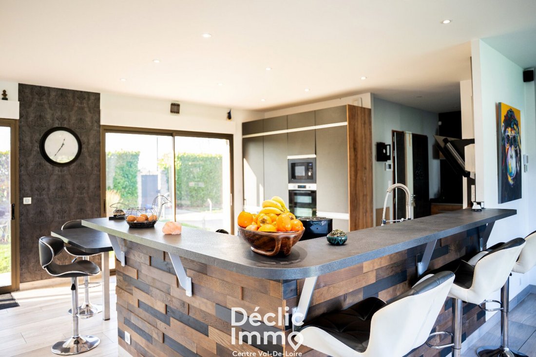 Casa en Saint-Cyr-sur-Loire, Centro-Val de Loira, Francia 3 - 16808140