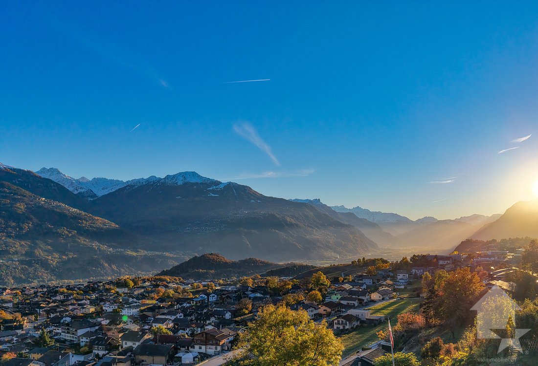 Superbe App. 4.5p Neuf, Vue Splendide, Calme, Ensoleillement Optimal