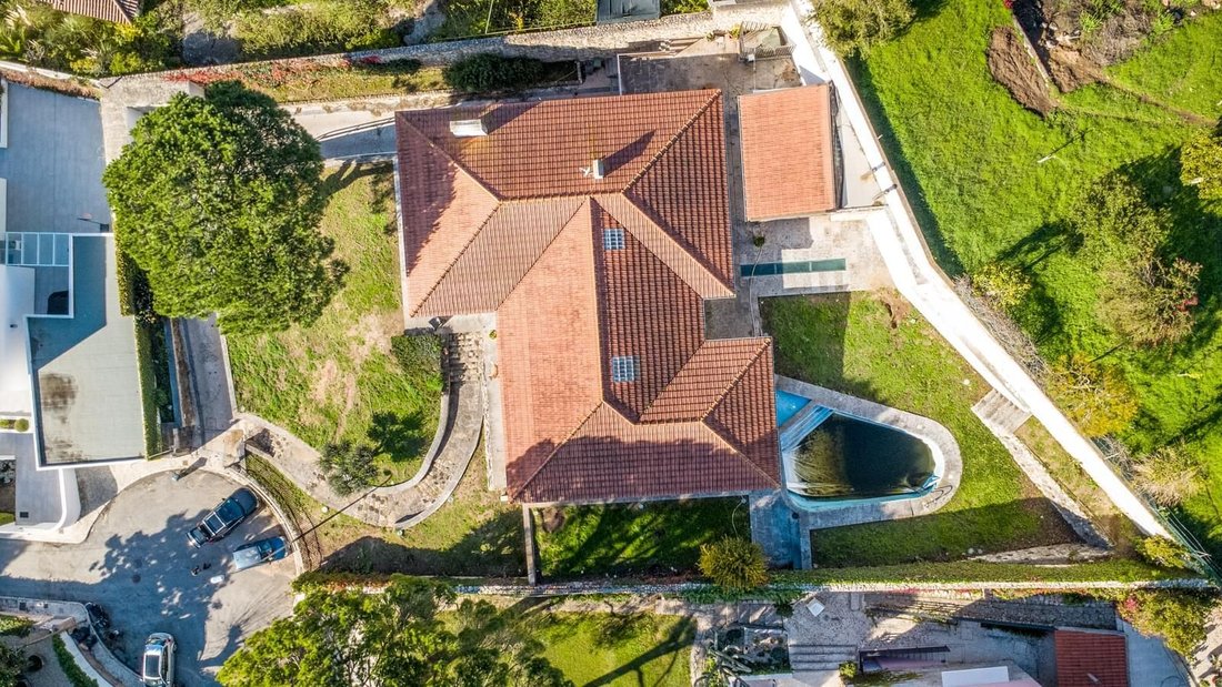 Villa in Paco de Arcos, Lisbon, Portugal 1 - 16804999